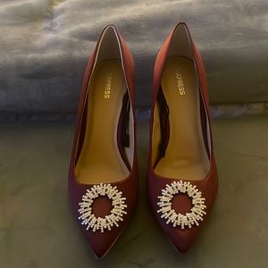 Express burgundy heels